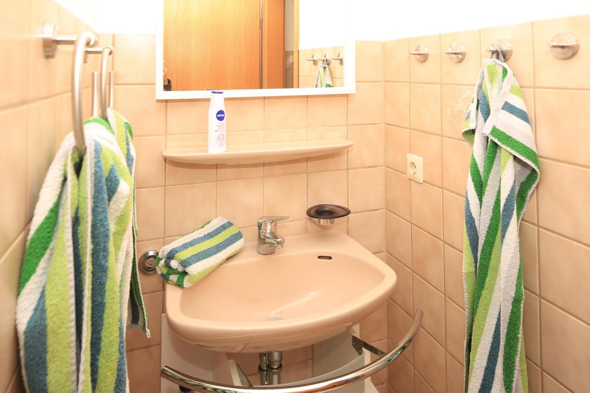 Haus Am Sonnenhuegel Apartman Bad Urach Kültér fotó
