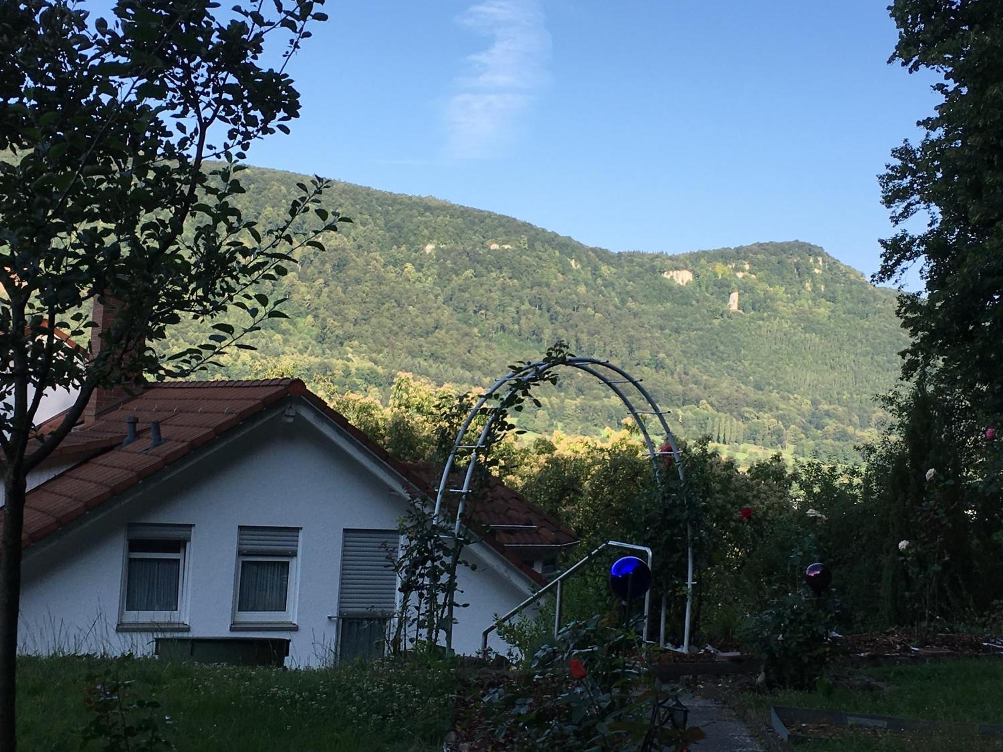 Haus Am Sonnenhuegel Apartman Bad Urach Kültér fotó